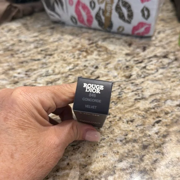 Dior Rouge Concorde Velvet #846 - Picture 5 of 5